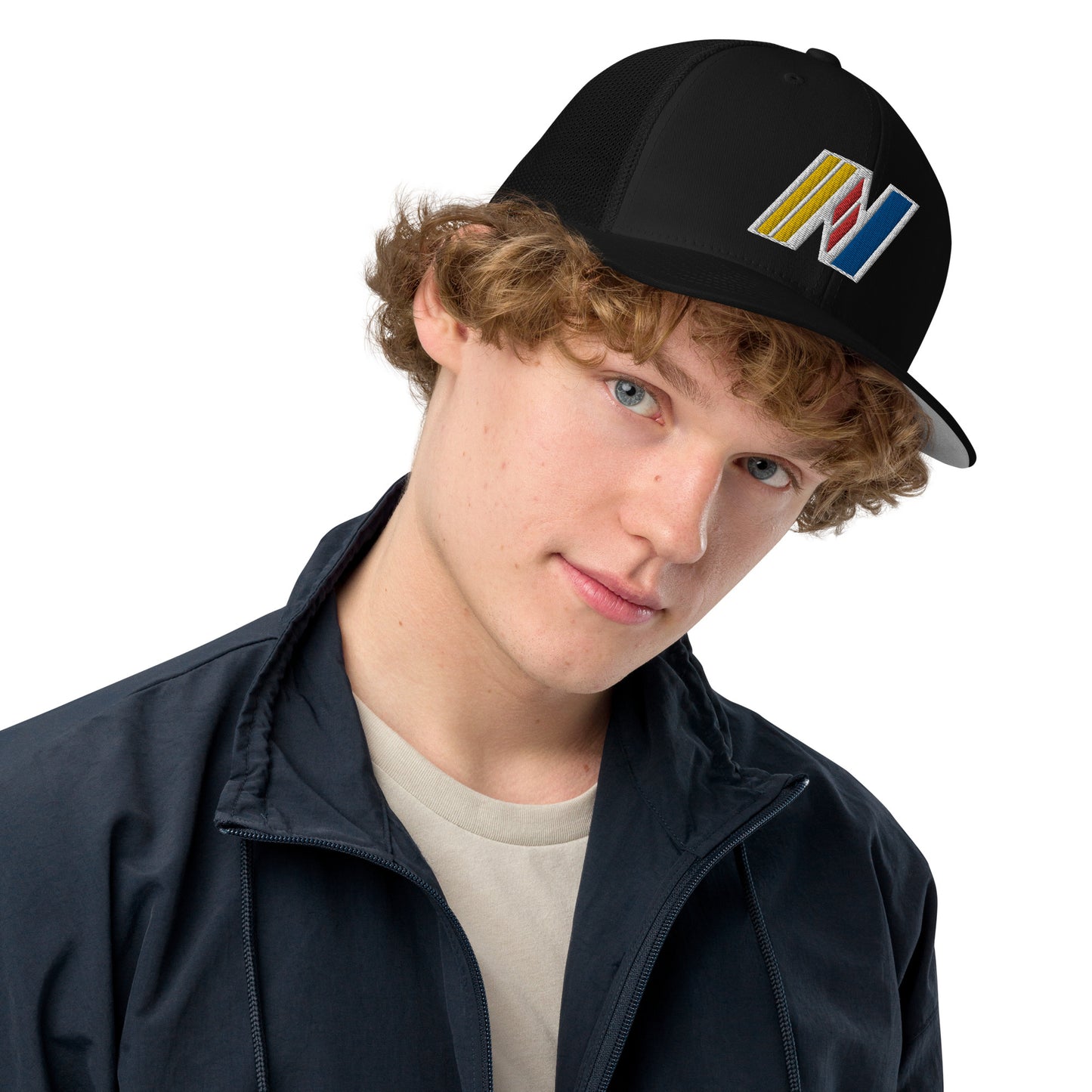 Closed-back trucker cap